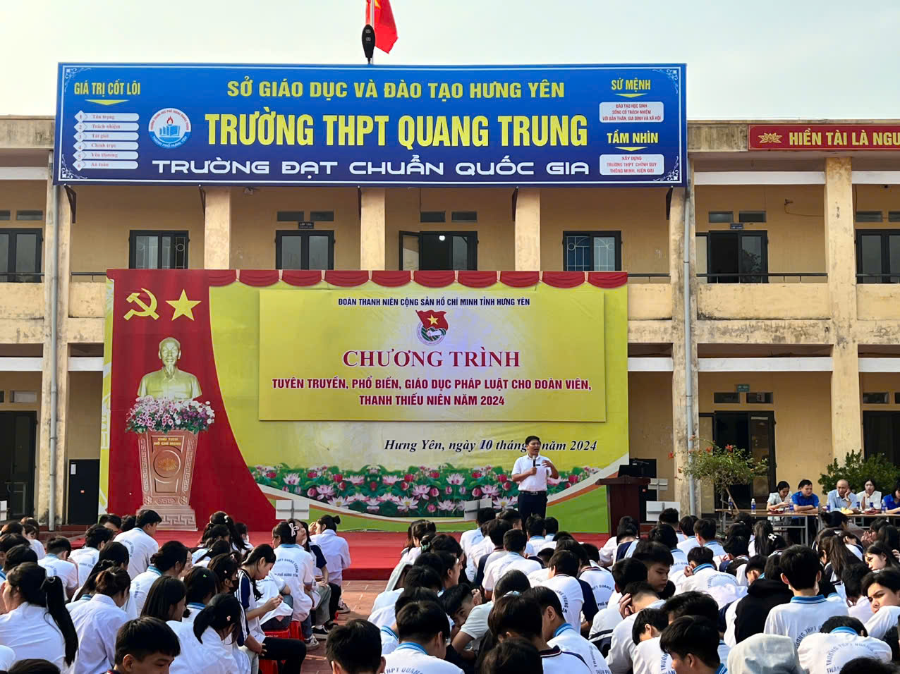 TUYÊN TRUYỀN PHỔ BIẾN GIÁO DỤC PHÁP LUẬT TẠI TRƯỜNG THPT QUANG TRUNG NĂM 2024