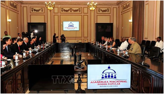 Buổi hội đàm giữa Đoàn đại biểu Quốc hội Việt Nam và Ban lãnh đạo Quốc hội Cuba. Ảnh:TTXVN