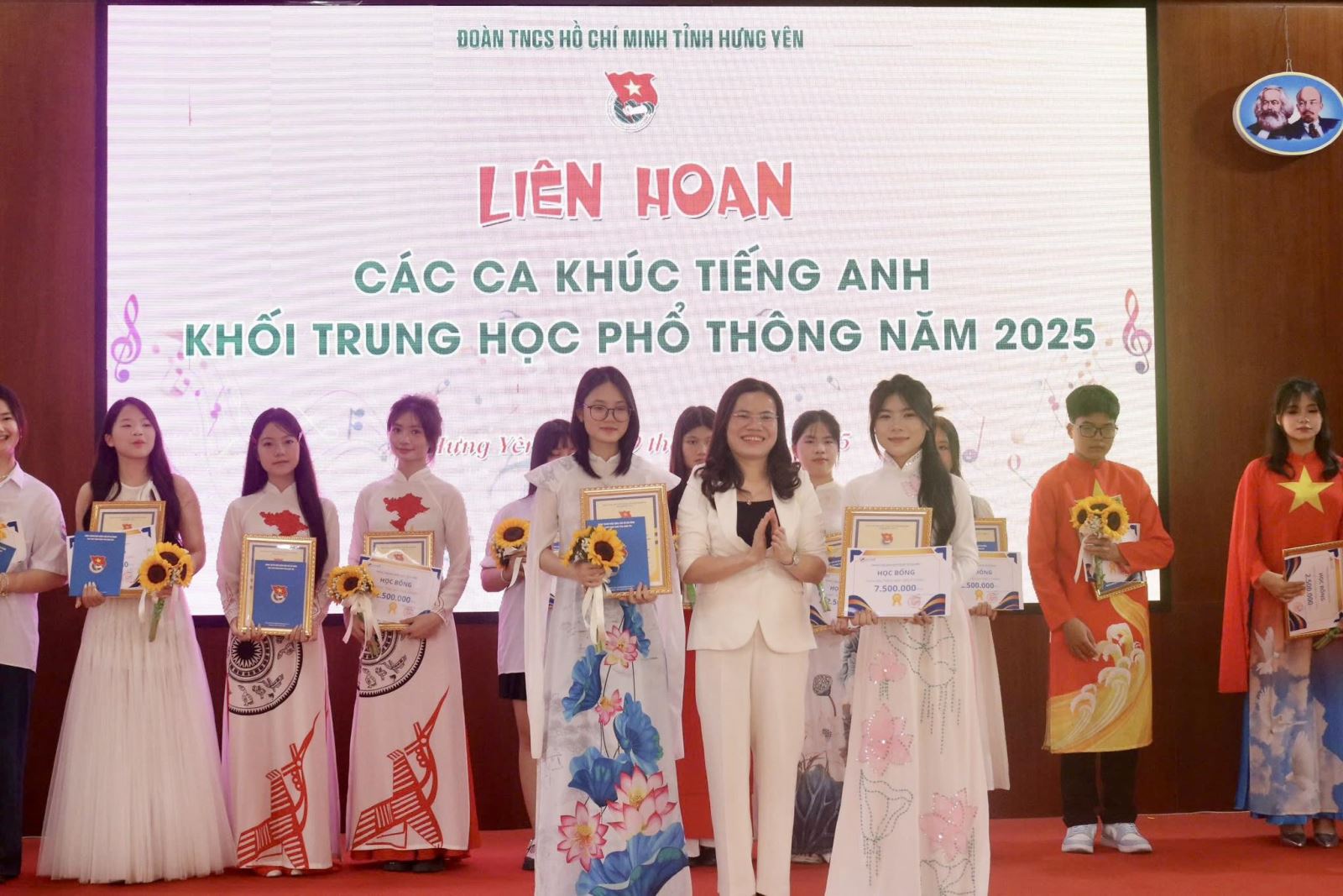 Liên hoan các ca khúc tiếng Anh khối THPT năm 2025